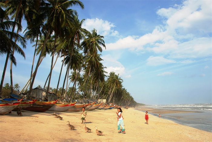 美奈是东南亚第二大最美丽的海滩